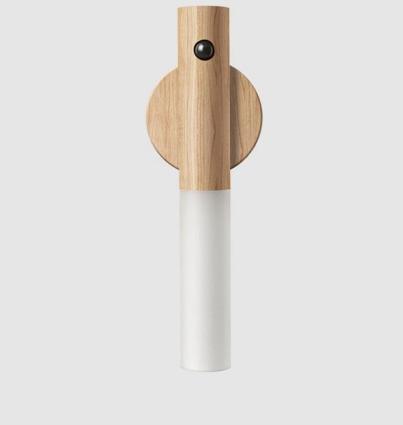 Minimal wooden lamp